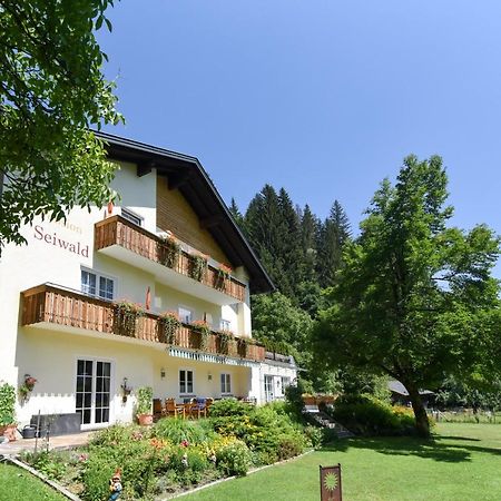 Pension Seiwald In Koetschach Kaernten Exterior foto
